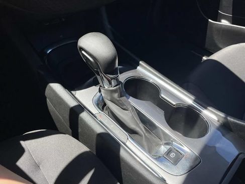 Used 2024 Chevrolet Malibu LT FWD image 30