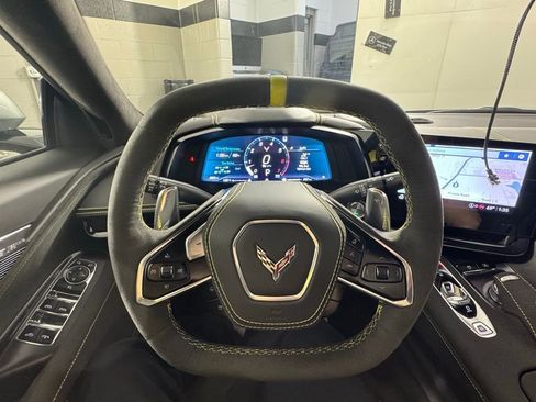 Used 2023 Chevrolet Corvette Stingray Premium Conv w/ Z51 Performance Package image 33