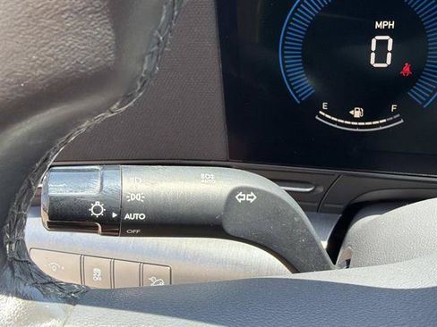 Used 2024 Hyundai Kona SEL FWD image 23