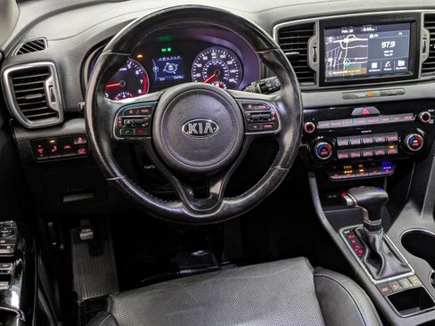 Used 2019 Kia Sportage EX w/ Option Group 040 image 4