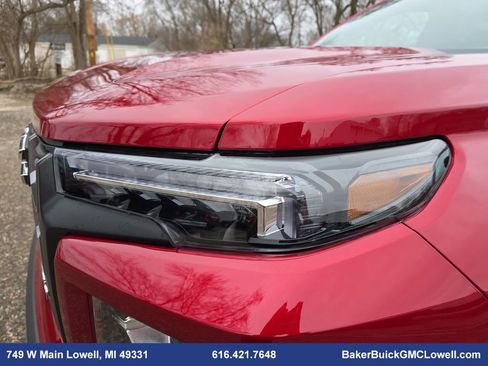 Used 2025 GMC Canyon AT4 w/ Nightfall Edition image 30