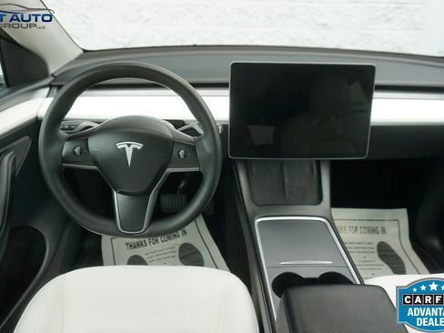 Used 2023 Tesla Model Y Long Range AWD/4WD image 30