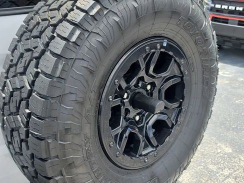 Used 2024 Ford Bronco Wildtrak AWD/4WD image 5