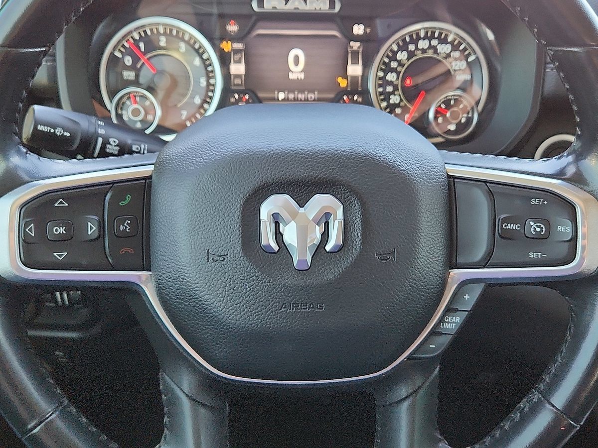 Used 2022 RAM 1500 Laramie AWD/4WD image 11