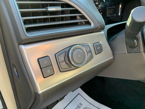 Used 2014 Lincoln MKX AWD image 11