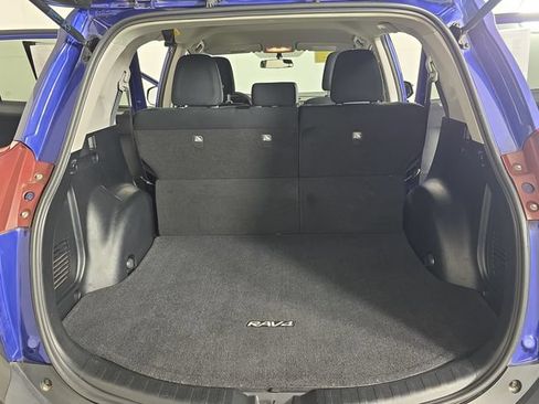 Used 2015 Toyota RAV4 LE AWD/4WD image 25