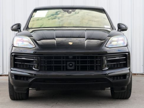 Used 2024 Porsche Cayenne S image 7