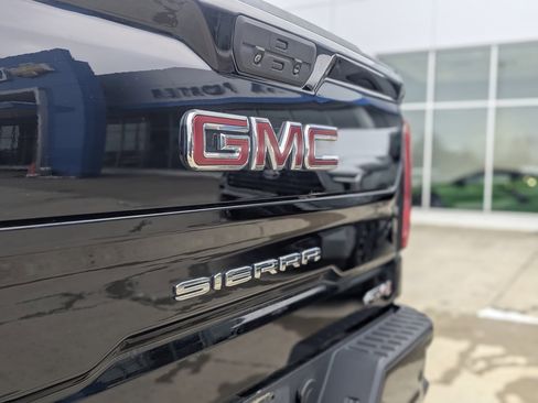 Used 2020 GMC Sierra 1500 AT4 w/ AT4 Premium Package image 11