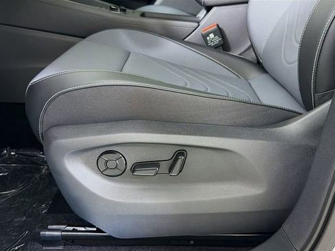 New 2026 Volkswagen Tiguan SE image 20