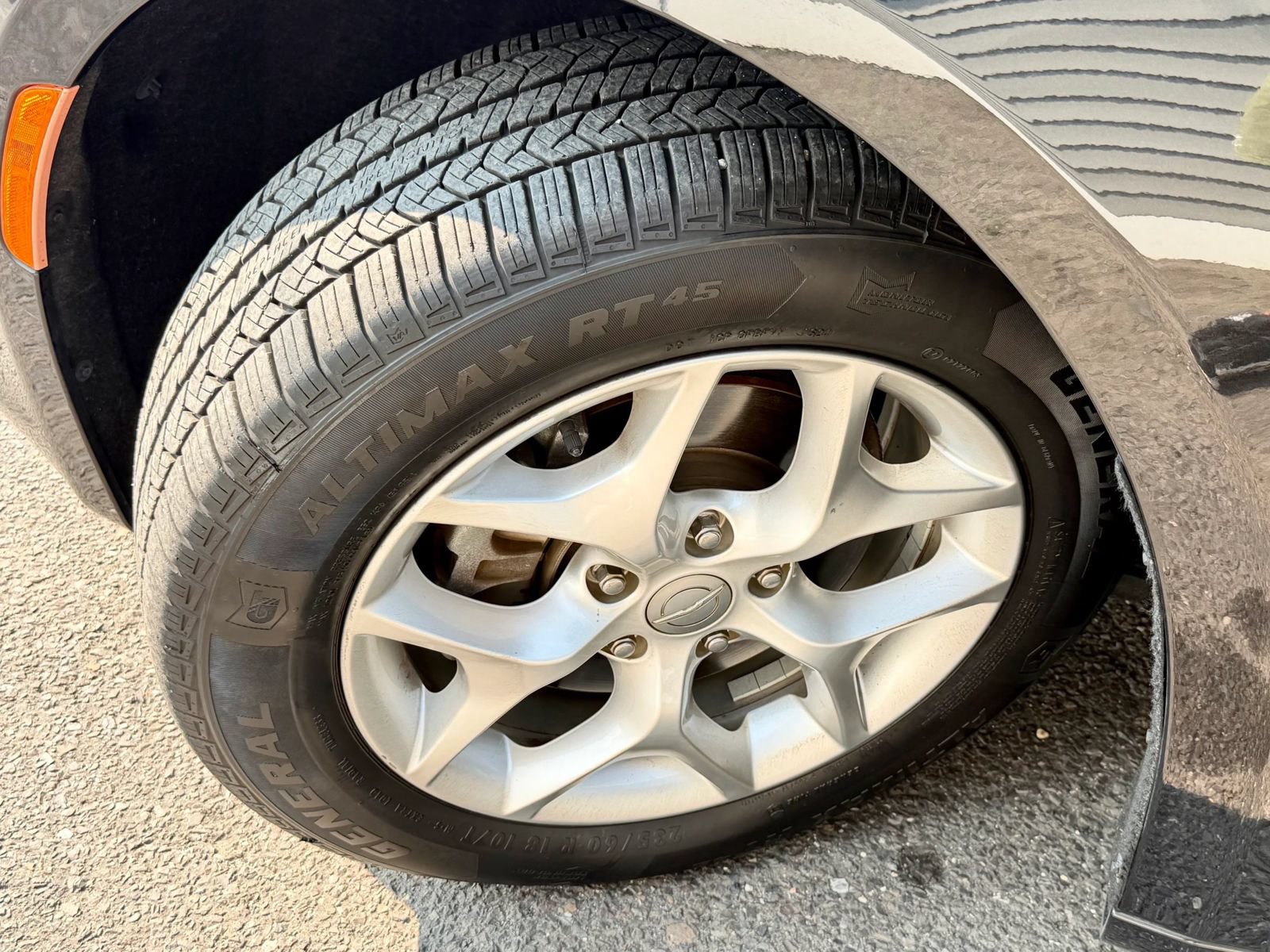 Used 2020 Chrysler Pacifica Touring w/ Tire & Wheel Group FWD image 53