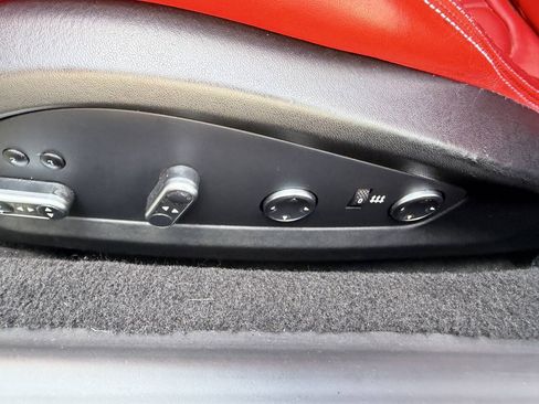 Used 2015 Ferrari California T RWD image 37