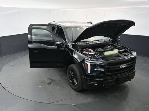 Used 2026 Ford F150 Lariat AWD/4WD image 17