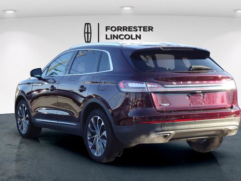 Used 2022 Lincoln Nautilus Reserve w/ Equipment Group 201A image 5
