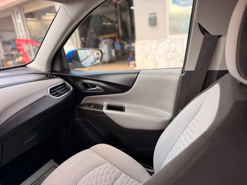 Used 2019 Chevrolet Equinox LT FWD image 27