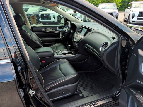 Used 2020 INFINITI QX60 Luxe w/ Essential Package FWD image 12