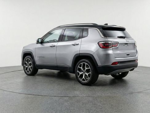 Used 2025 Jeep Compass Limited AWD/4WD image 6