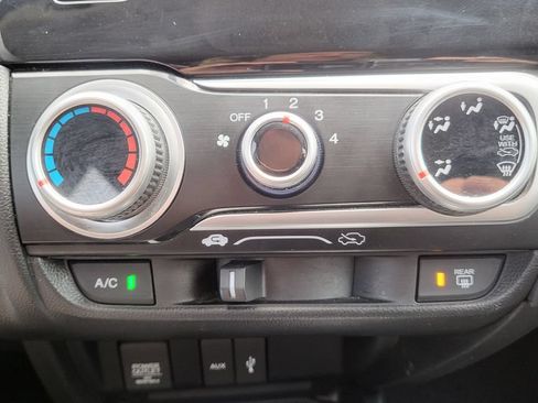 Used 2015 Honda Fit LX image 32