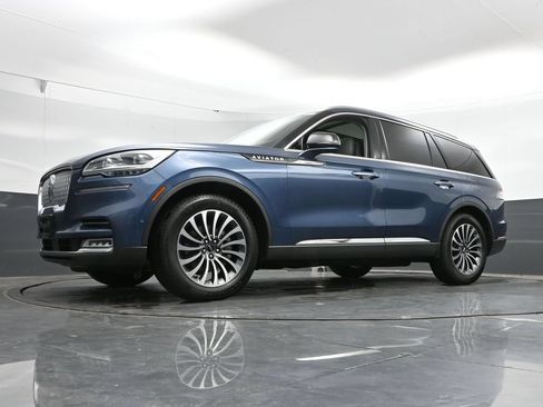Used 2020 Lincoln Aviator Reserve w/ Equipment Group 201A AWD/4WD image 45
