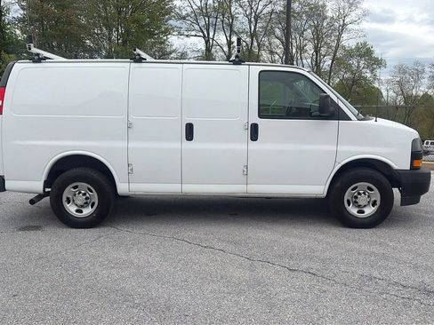Used 2020 Chevrolet Express 2500 w/ Driver Convenience Package RWD image 5