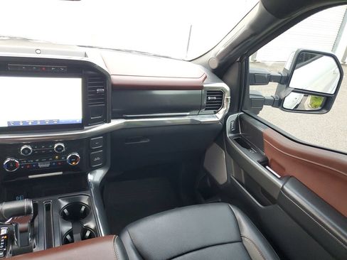 Used 2022 Ford F150 Lariat w/ Equipment Group 502A High AWD/4WD image 15