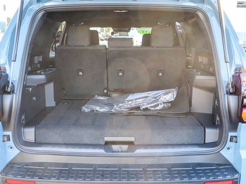 Used 2025 Toyota 4Runner TRD Off-Road image 28