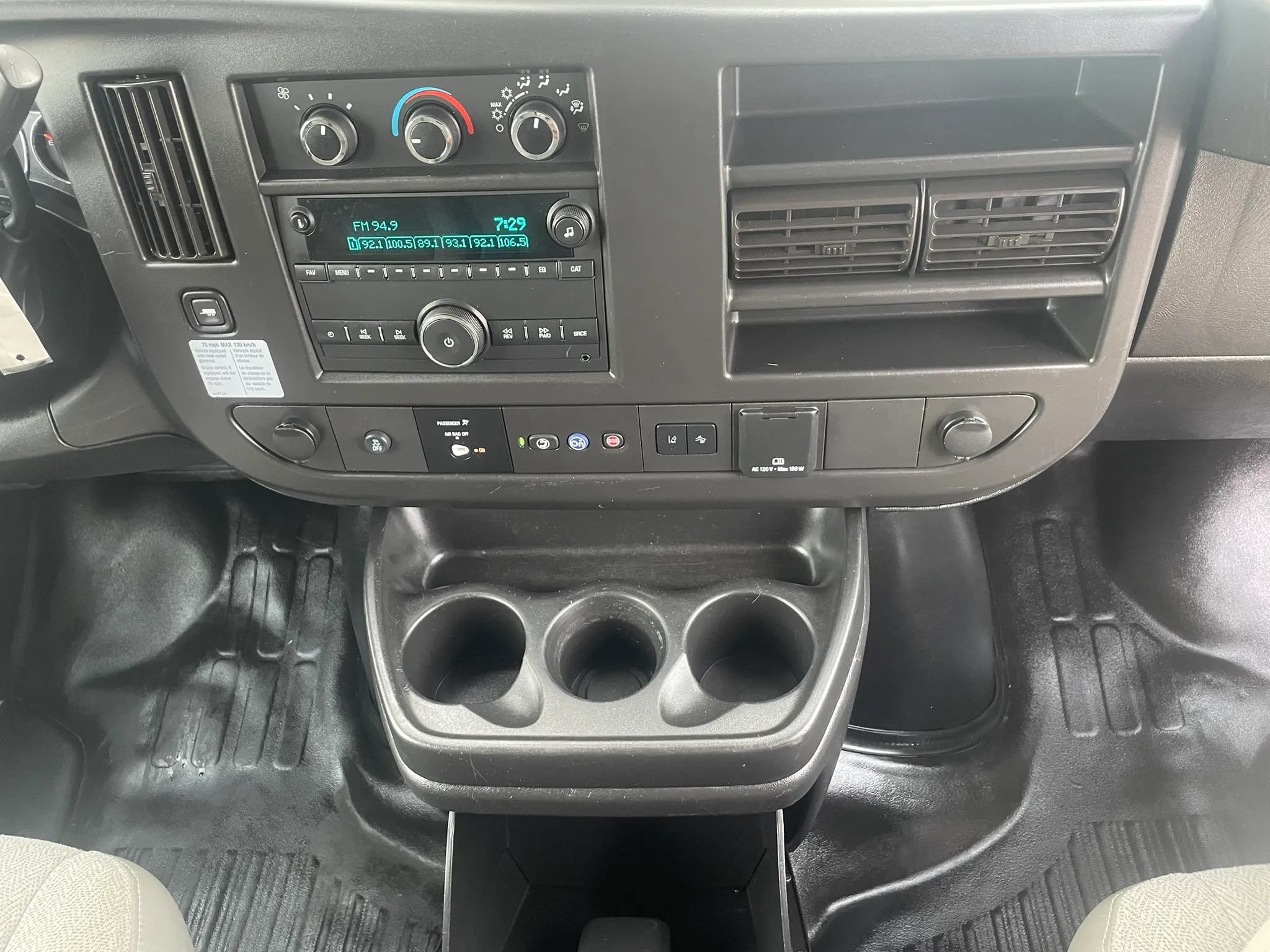 Used 2020 Chevrolet Express 2500 RWD image 12