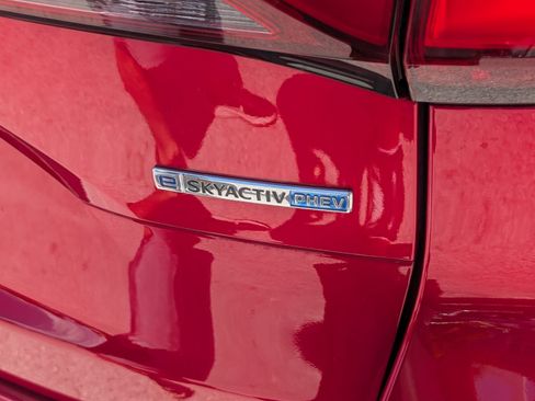 Used 2025 MAZDA CX-70 Plug-In Hybrid w/ Premium Plus AWD/4WD image 16
