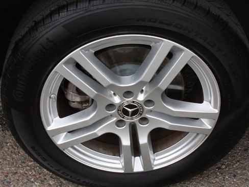 Used 2023 Mercedes-Benz GLA 250 w/ Premium Package image 26