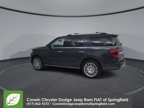 Used 2024 Ford Expedition Limited AWD/4WD image 10
