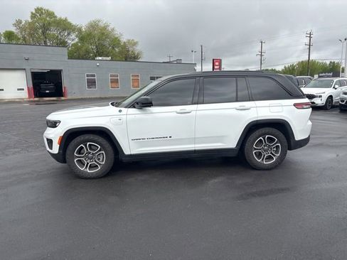 Used 2022 Jeep Grand Cherokee Trailhawk AWD/4WD image 23