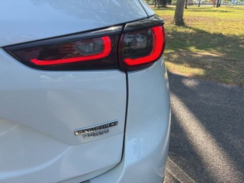 Used 2024 MAZDA CX-5 Carbon Edition image 14