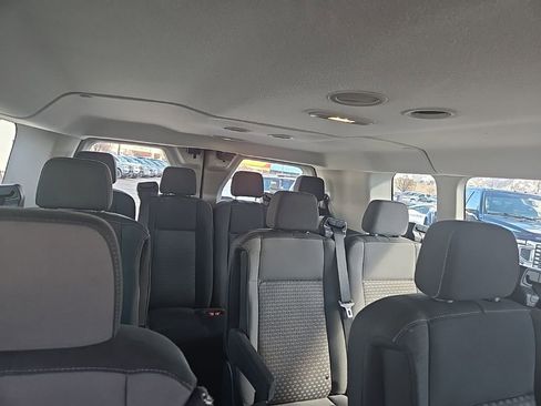 Used 2022 Ford Transit 350 XLT image 24