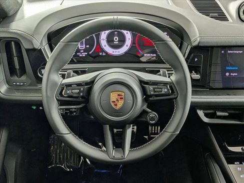 New 2026 Porsche Cayenne GTS image 15