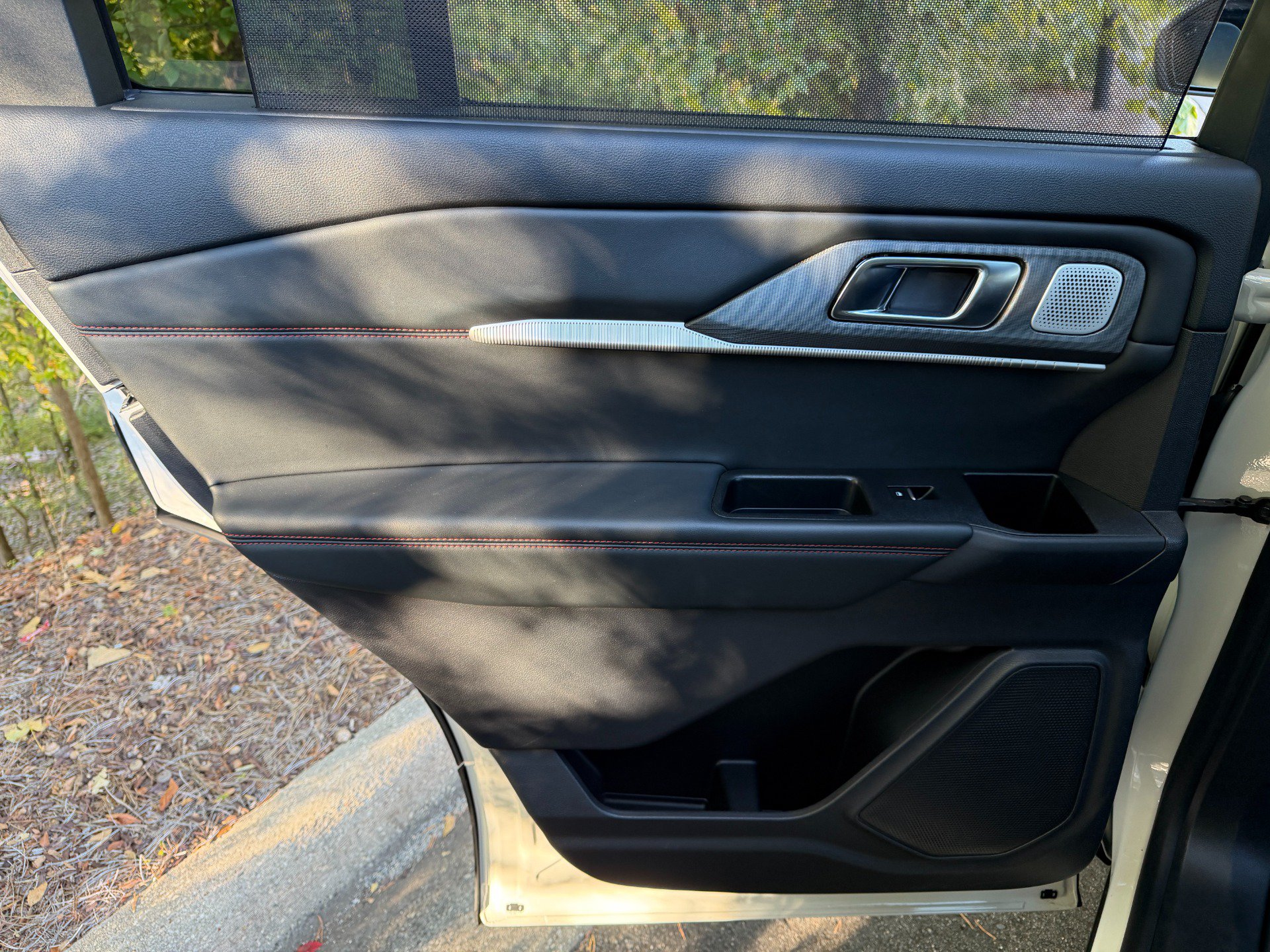 Used 2025 Ford Explorer ST AWD/4WD image 49