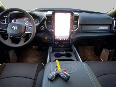 Used 2026 RAM 3500 Laramie AWD/4WD image 15