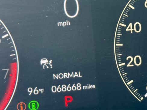 Used 2024 Honda Civic Sport image 17