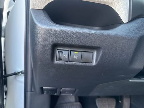 Used 2023 Toyota RAV4 XLE image 24