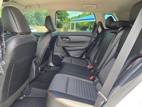 Used 2026 Nissan Rogue SV AWD/4WD image 14