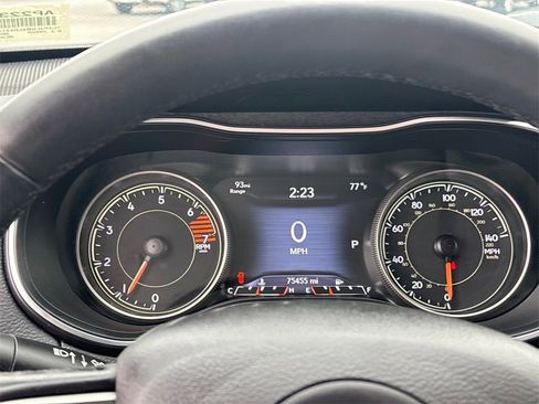 Used 2020 Jeep Cherokee Limited image 16