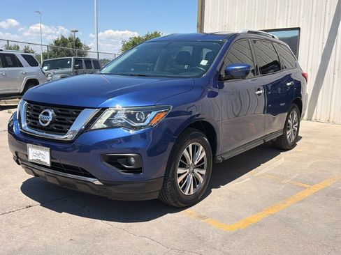 Used 2020 Nissan Pathfinder SL AWD/4WD image 1