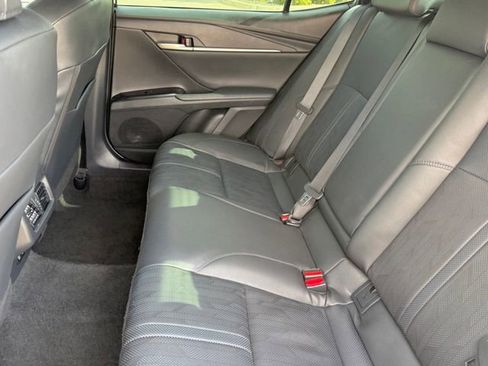 Used 2025 Toyota Camry XSE FWD image 29