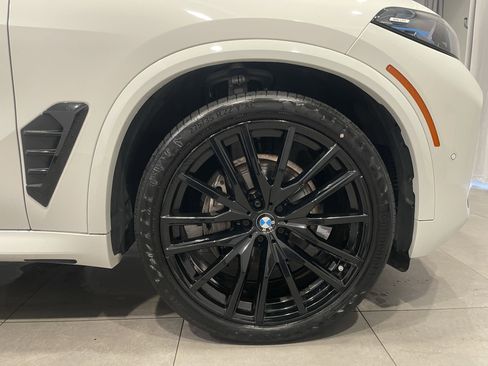 Certified 2024 BMW X5 xDrive40i w/ M Sport Package image 10