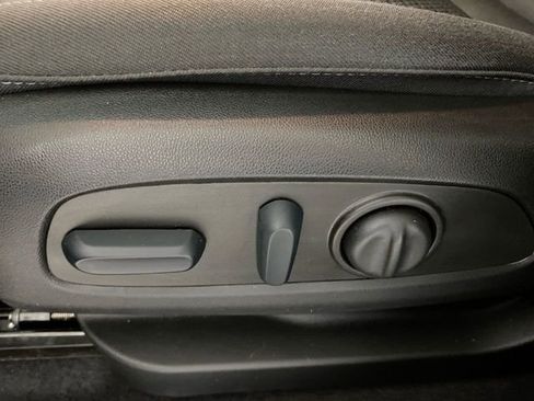 Used 2023 Chevrolet Bolt LT image 25