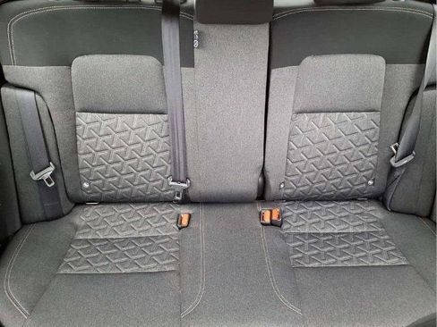 Certified 2025 Nissan Kicks SV FWD image 17