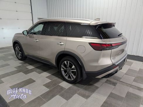 Used 2023 INFINITI QX60 Luxe AWD/4WD image 2