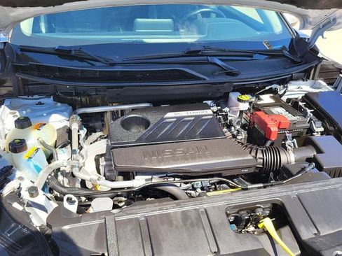 Used 2025 Nissan Rogue SV AWD/4WD image 30