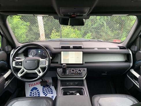 Used 2022 Land Rover Defender 90 X-Dynamic S AWD/4WD image 17