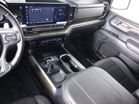 Used 2023 Chevrolet Silverado 1500 RST AWD/4WD image 35