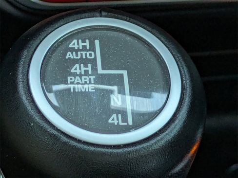 Used 2021 Jeep Wrangler Unlimited Rubicon w/ Trailer Tow Package image 27