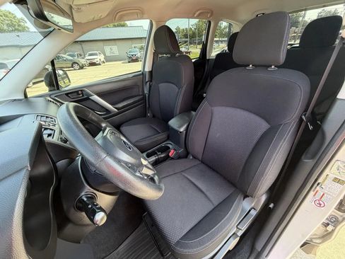 Used 2017 Subaru Forester 2.5i w/ Alloy Wheel Package AWD/4WD image 13